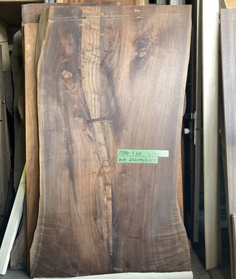 ウォールナット一枚板<br />W2100 D1100-1250 T60<br />【※完成品shop展示中】<br />20210408-115