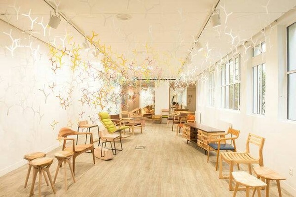 WOOD FURNITURE JAPAN AWARD フランス展示